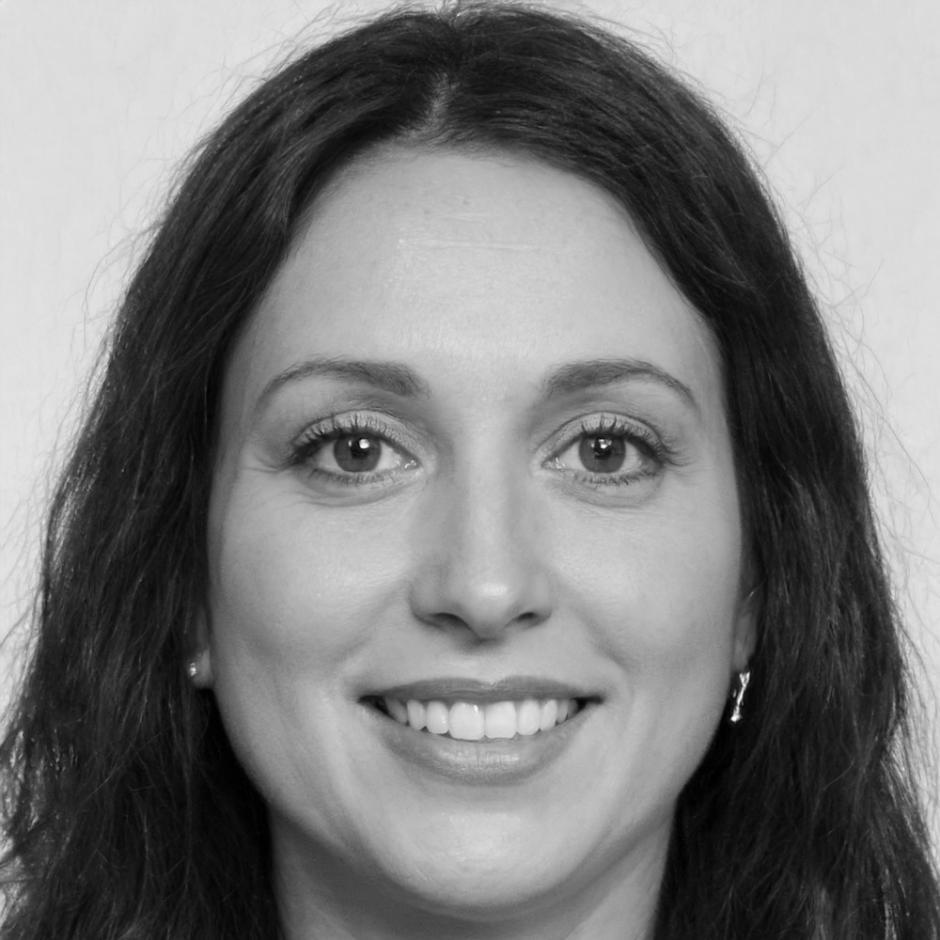 Finanzdozentin Dr. Sarah Weber